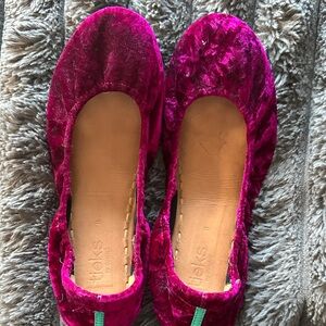 Tieks Women's Velvet Fuchsia Flats